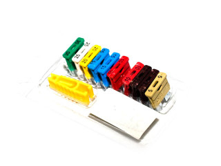 Почему перегорают предохранители в автомобиле?