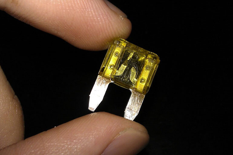 Автомобильные предохранители: функция, где находятся, виды и как их проверить